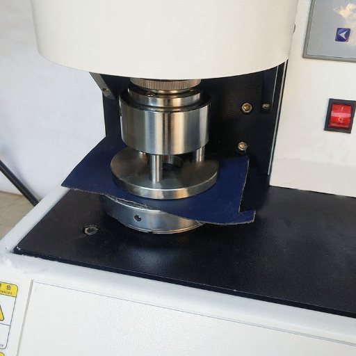 What Equipment is Used in Color Fastness Testing?