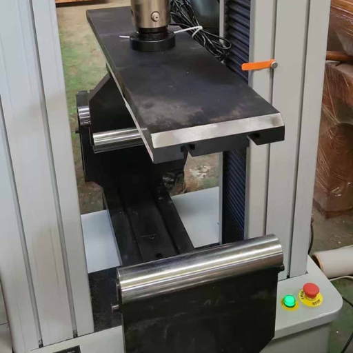What are the Main Components of a Universal Testing Machine?